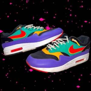 Nike Air Max 1 SE Windbreaker Size 9.5